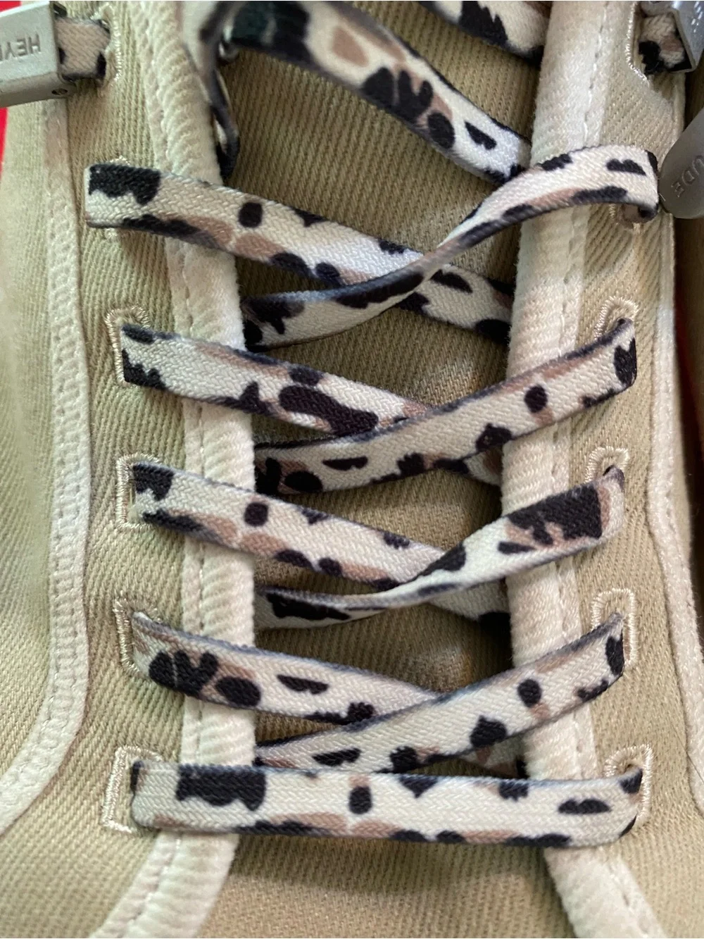 Hey Dude Women’s Karina joy Canvas Sneakers sand beige leopard Laces size 7 EUC